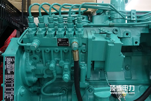 一臺400kW柴油發(fā)電機組在正常工作中，油底殼內進水竟然是這個原因！